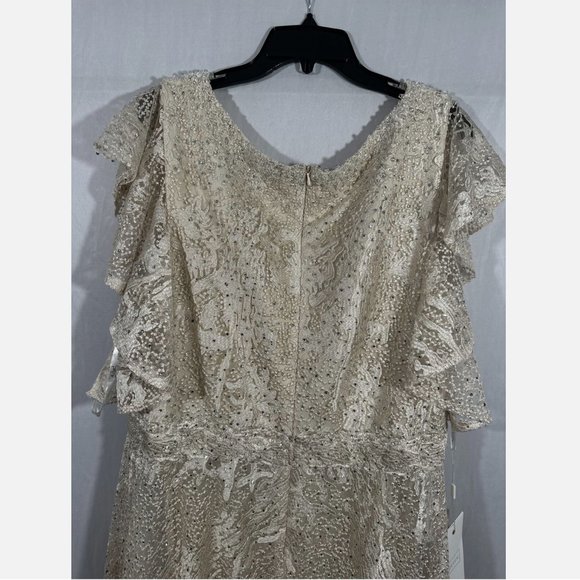 NWT $798 Mac Duggal [ 18 ] Embroidered Flutter Sleeve V-Neck Gown‎ Ivory #S738 - Picture 14 of 16